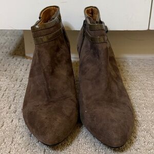 Sofft Brown Suede Leather Ankle Boots 8.5M Buckle Strap Comfort Booties